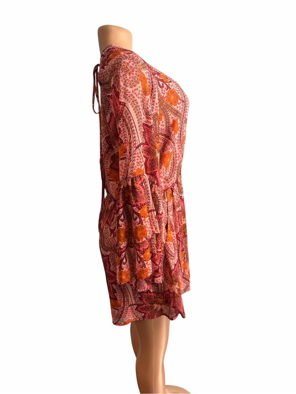 3/$30 ☀️ Gianni Bini Wanderlust Pink Orange Paisley Long Sleeve Romper - Picture 6 of 9